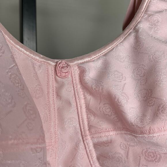ABC bra-size 46DDD-wireless, contour, pink 5 hook clasp, lightly padded - Picture 3 of 6